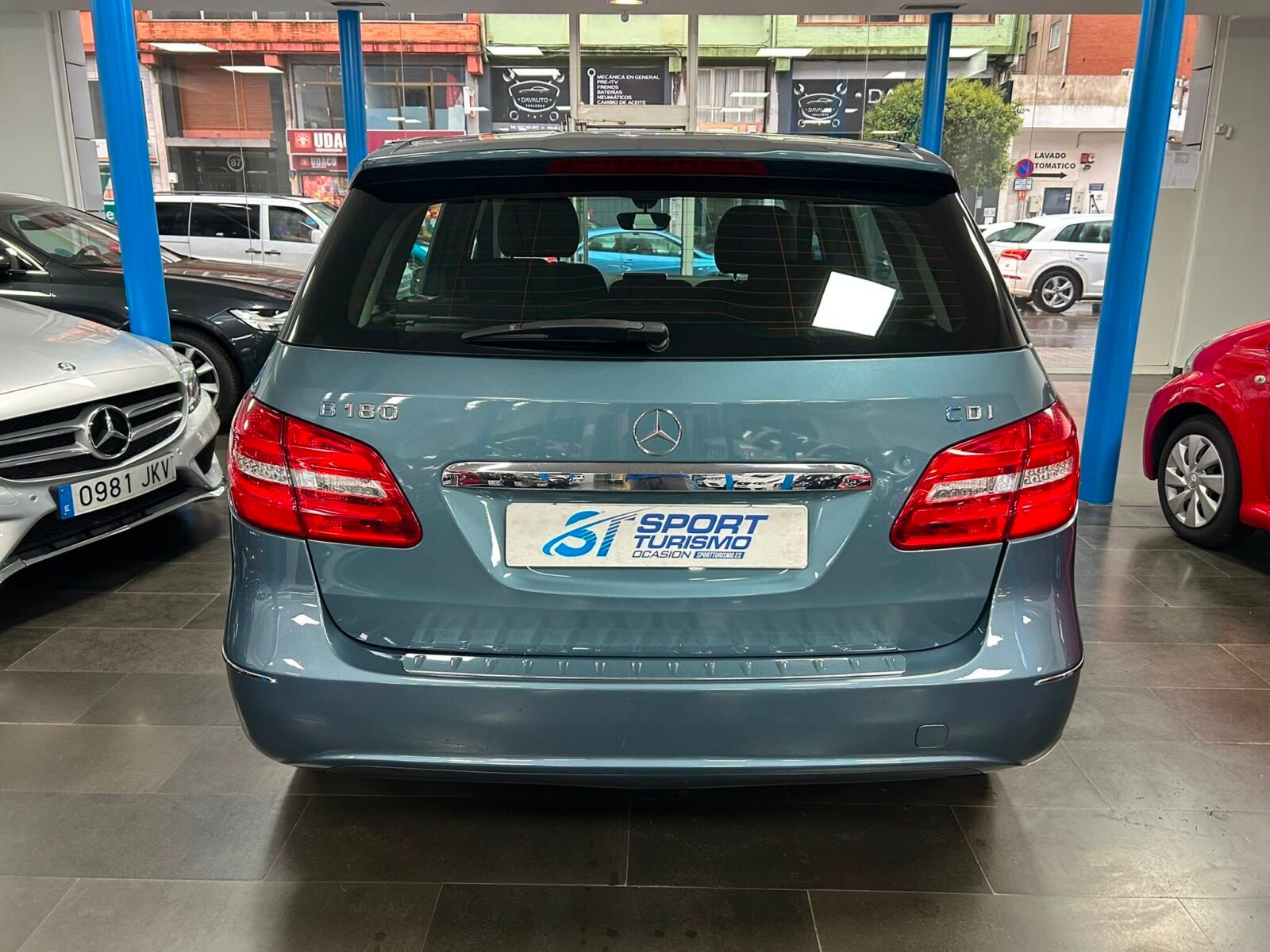 MERCEDES-BENZ B180cdi
