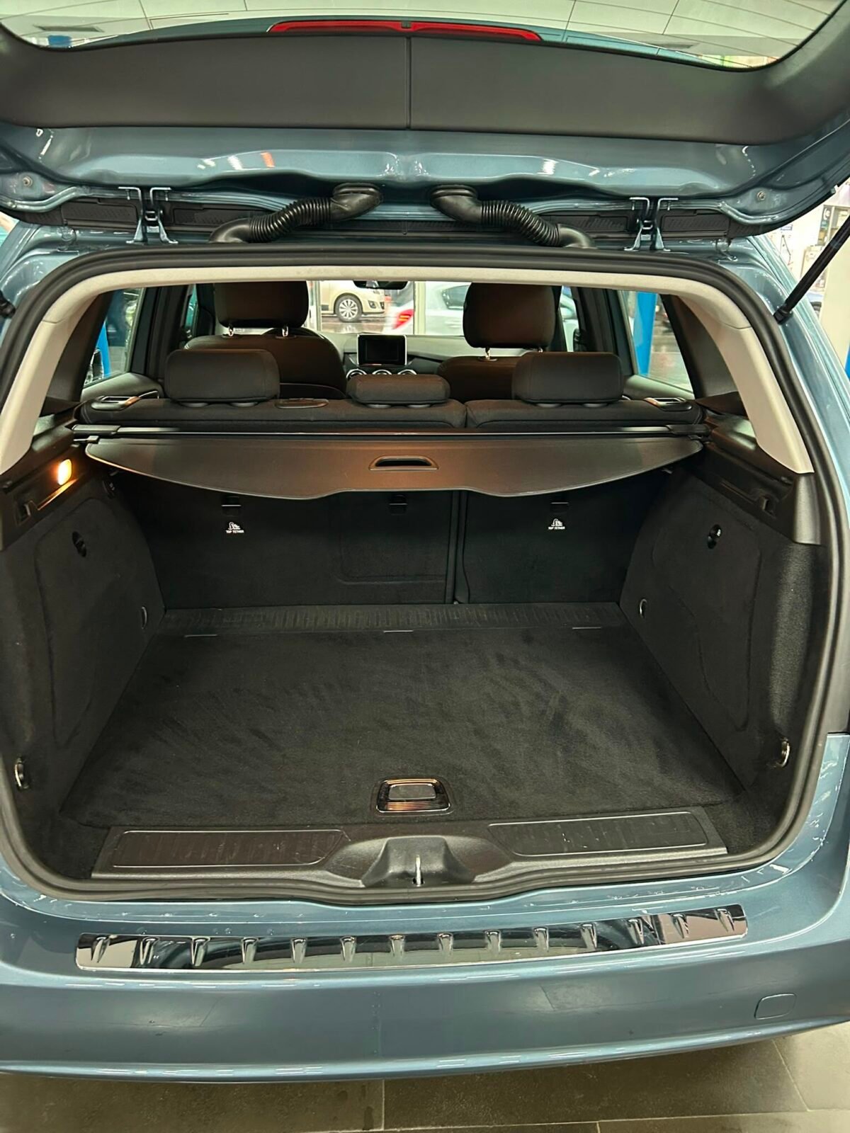 MERCEDES-BENZ B180cdi