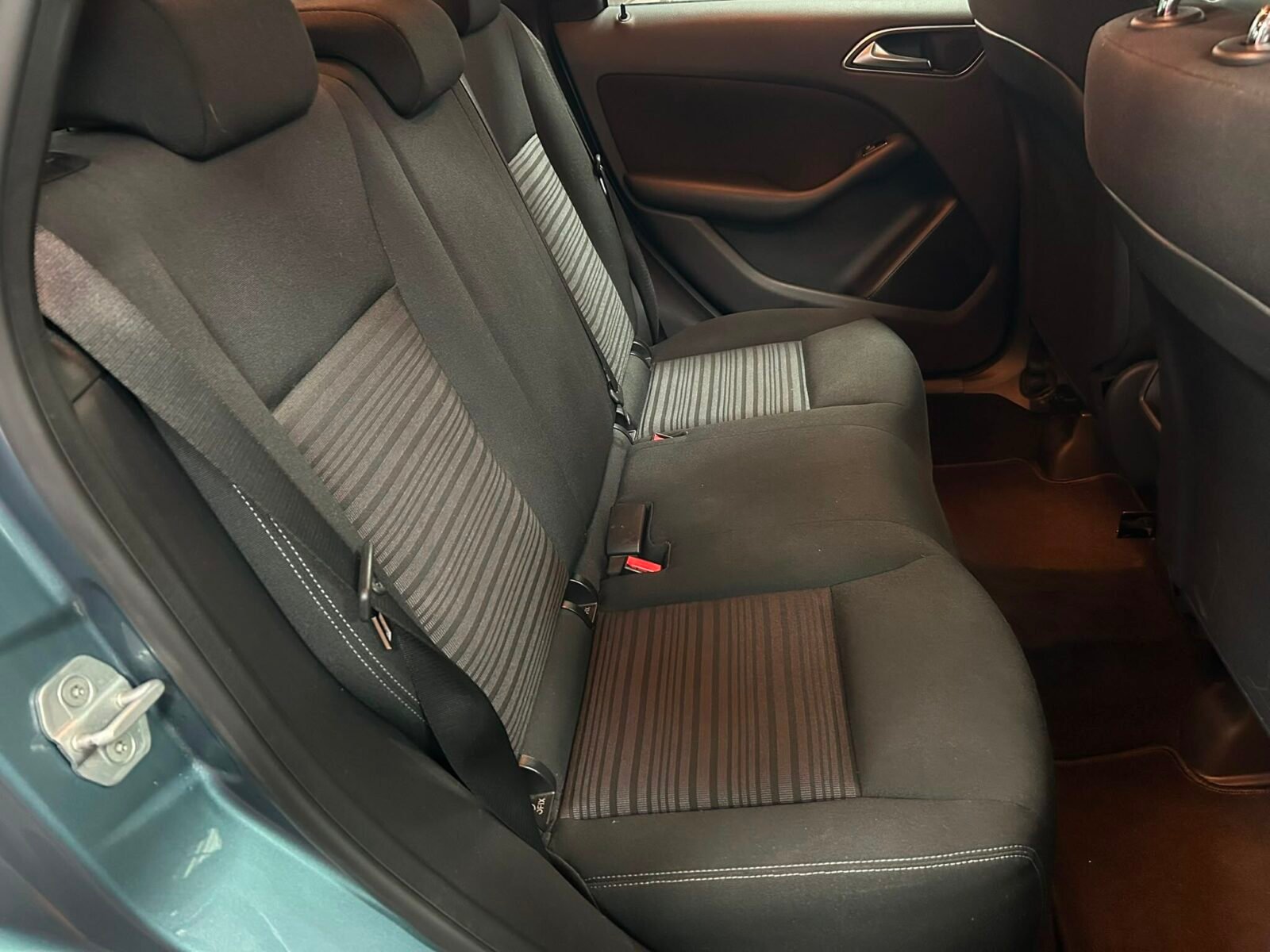 MERCEDES-BENZ B180cdi