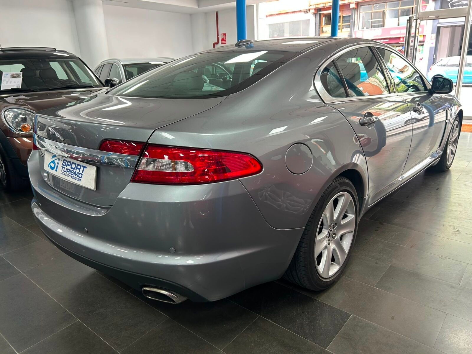 JAGUAR XF PREMIUM LUXURY