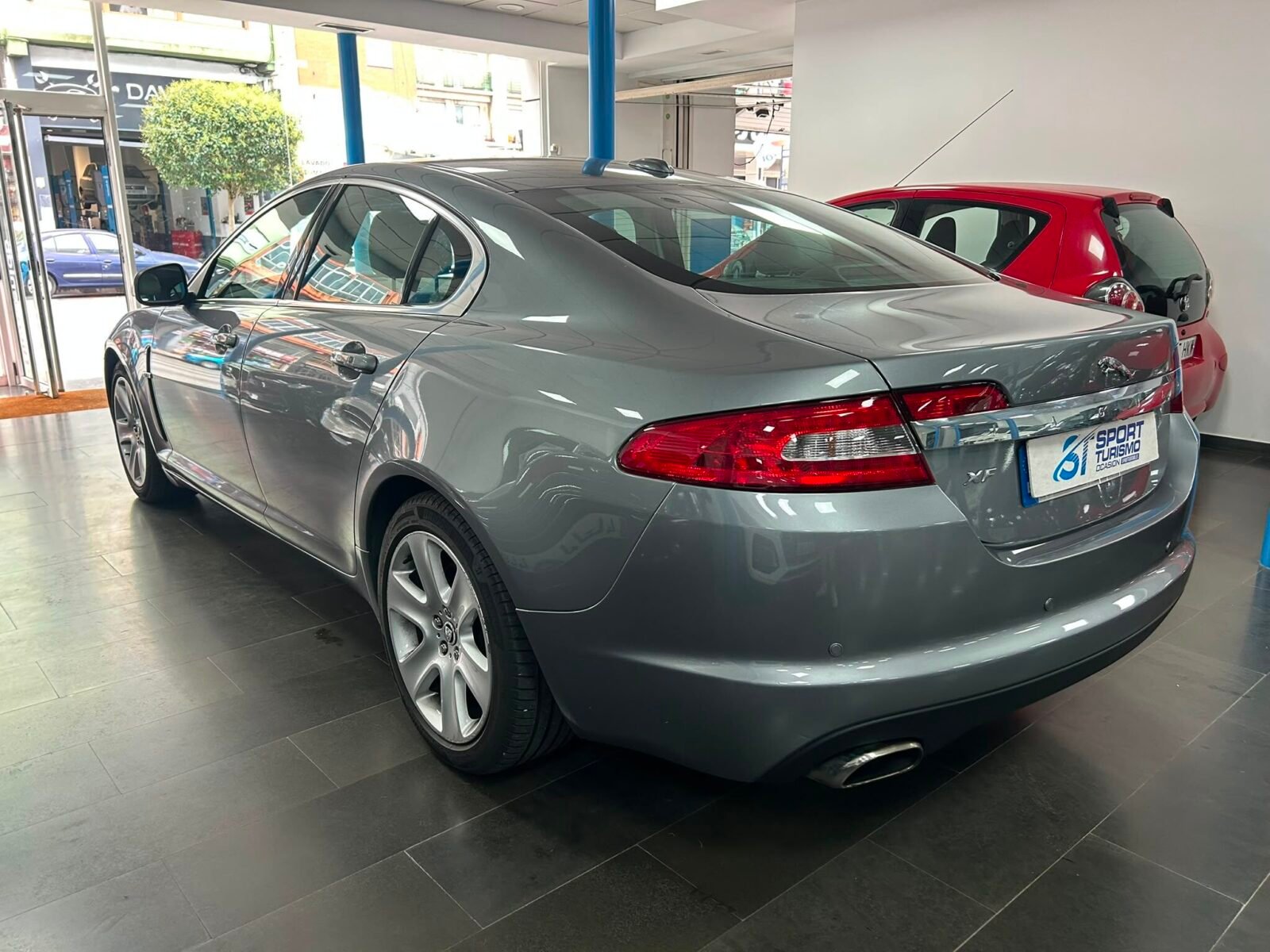 JAGUAR XF PREMIUM LUXURY