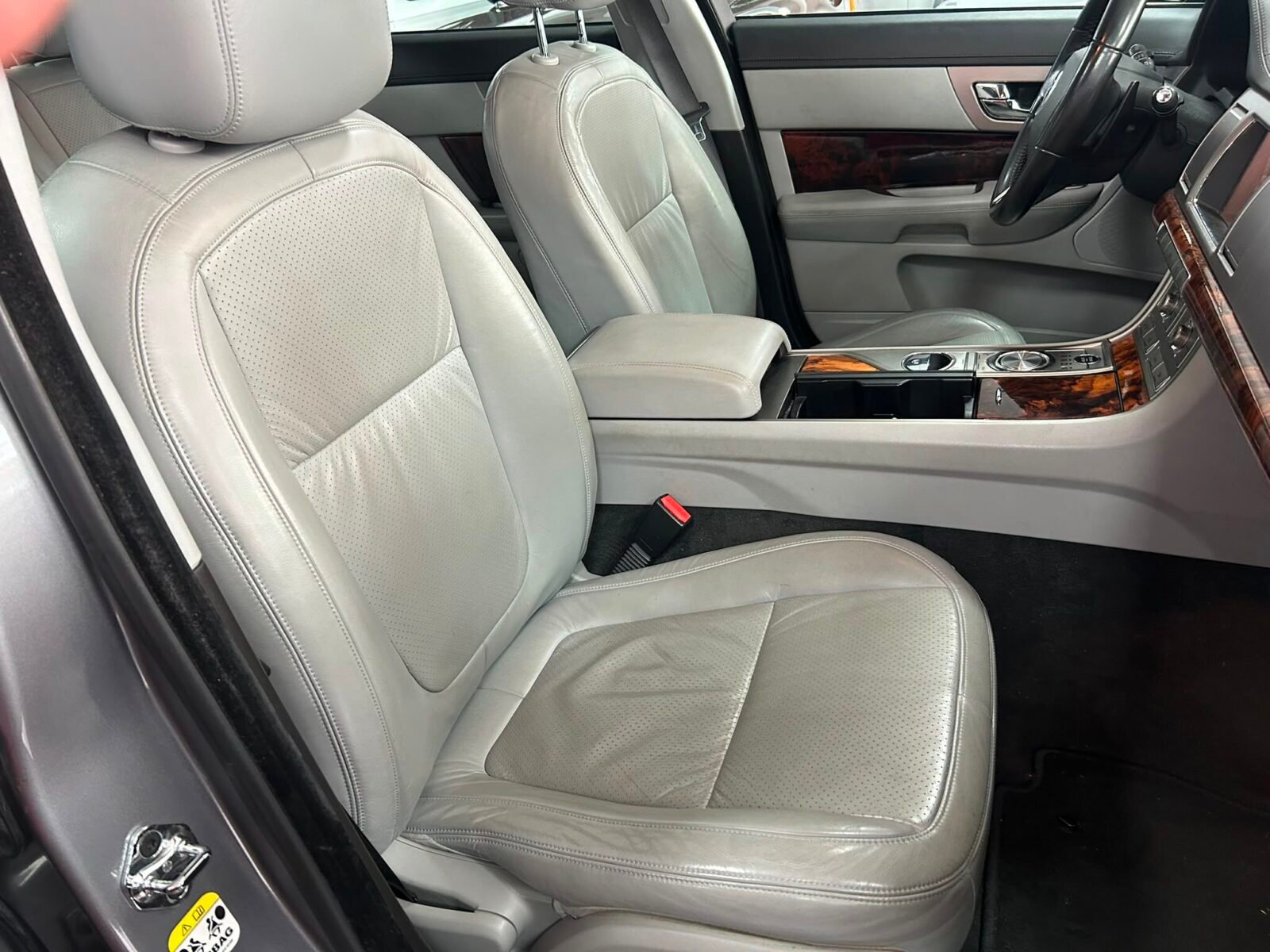 JAGUAR XF PREMIUM LUXURY