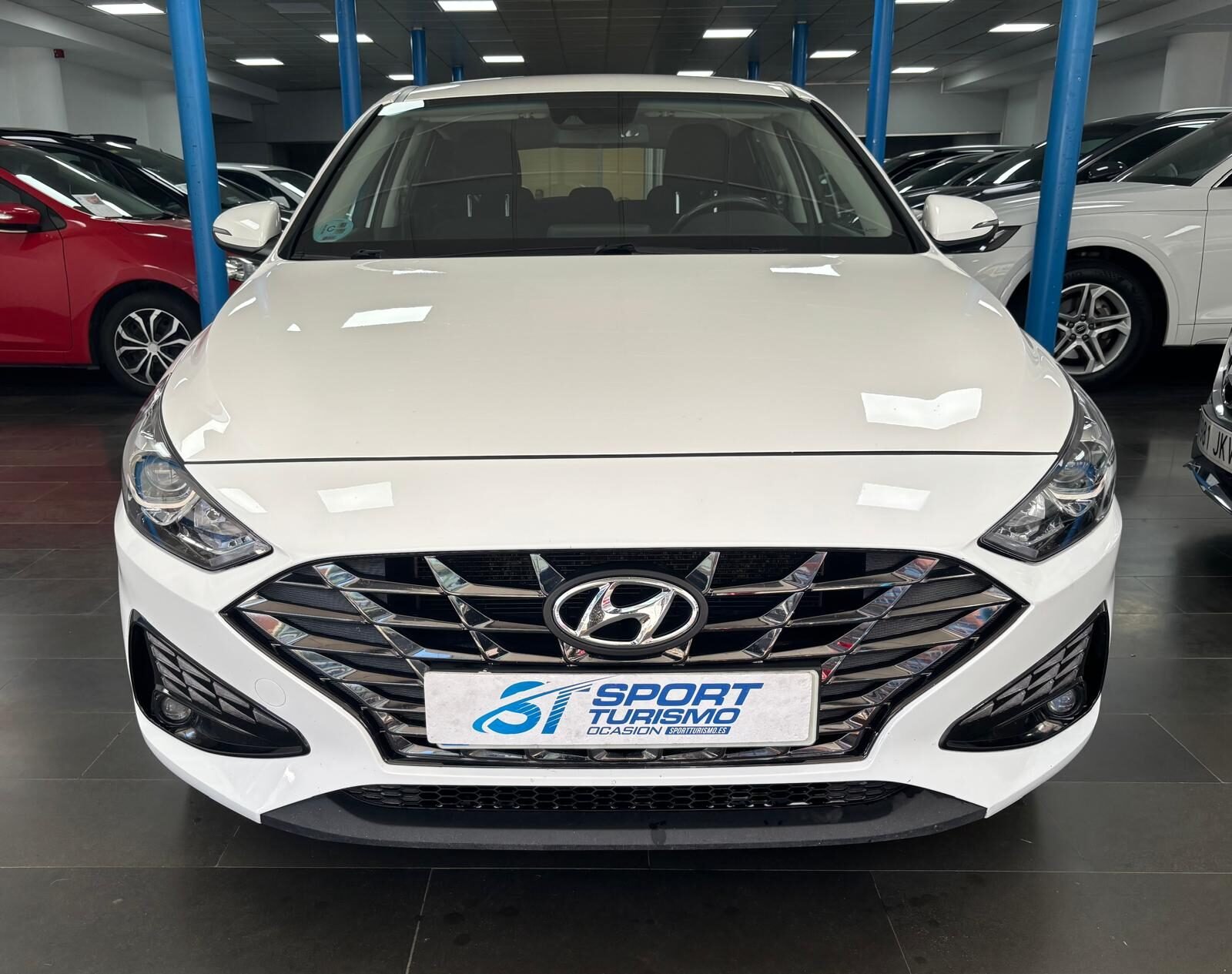 HYUNDAI i30 1.5 DPI Klass SLX 5P