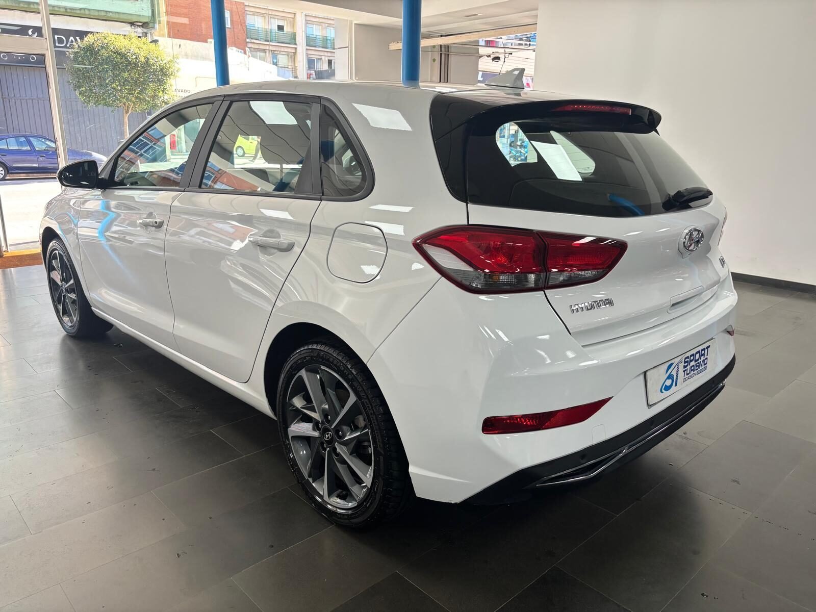 HYUNDAI i30 1.5 DPI Klass SLX 5P