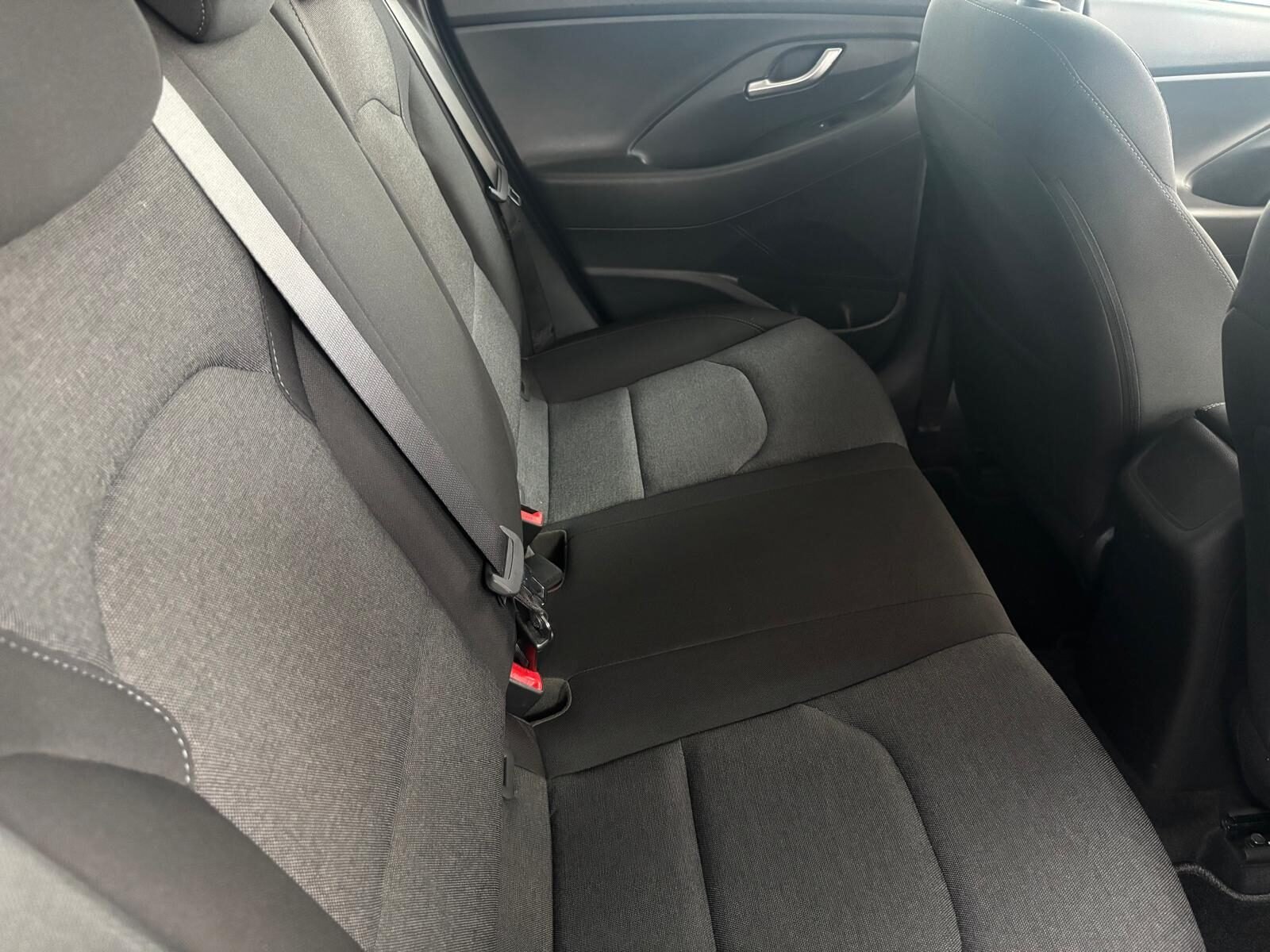 HYUNDAI i30 1.5 DPI Klass SLX 5P
