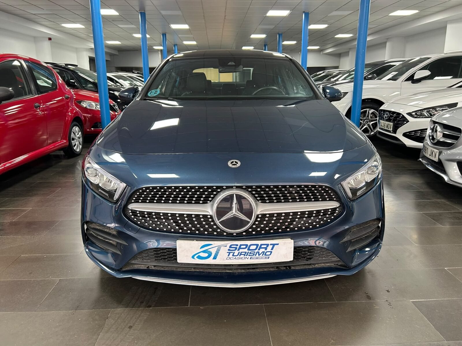 MERCEDES-BENZ CLASE A 200 AMG LINE 