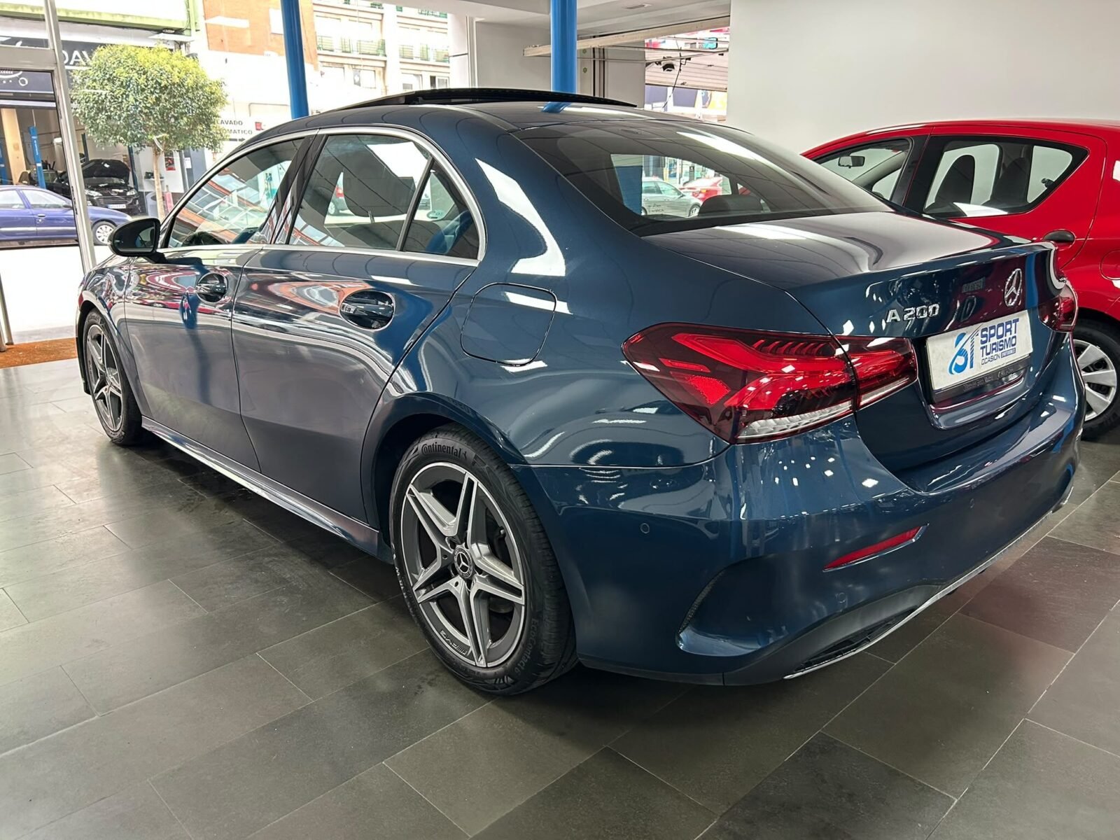 MERCEDES-BENZ CLASE A 200 AMG LINE 
