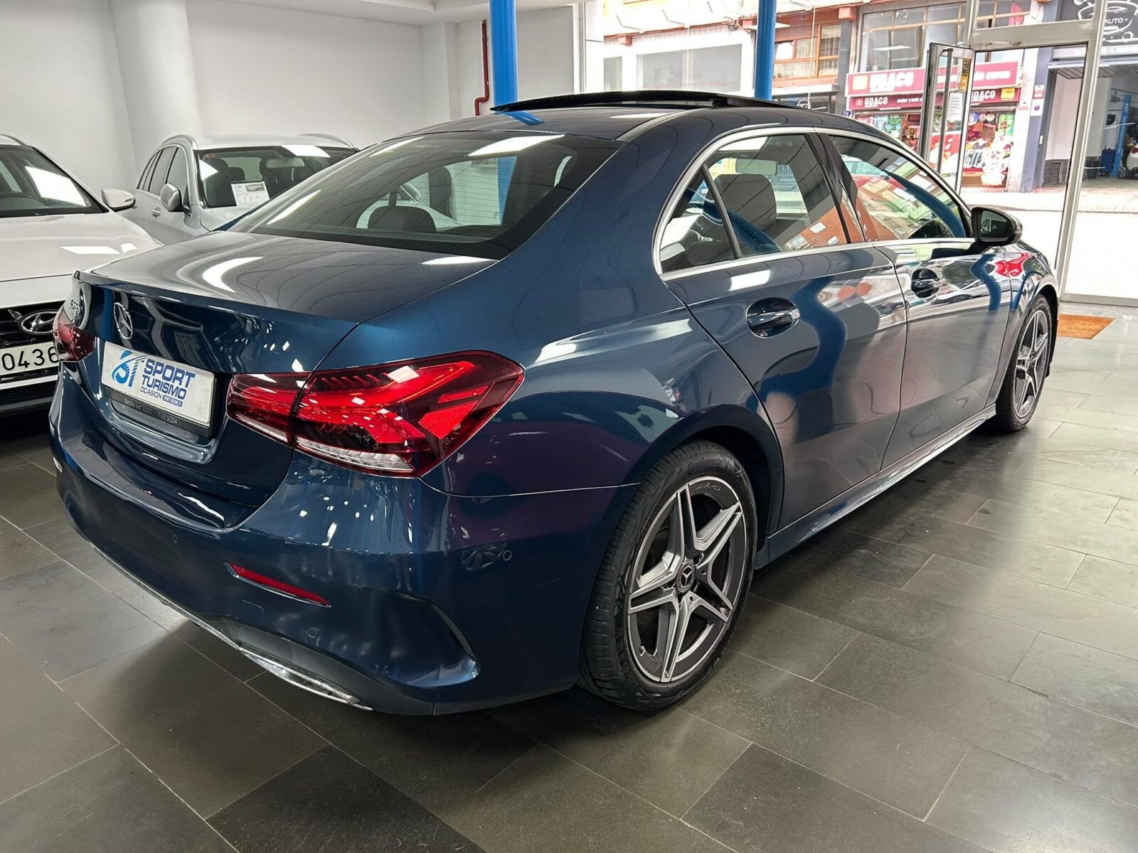 MERCEDES-BENZ CLASE A 200 AMG LINE 