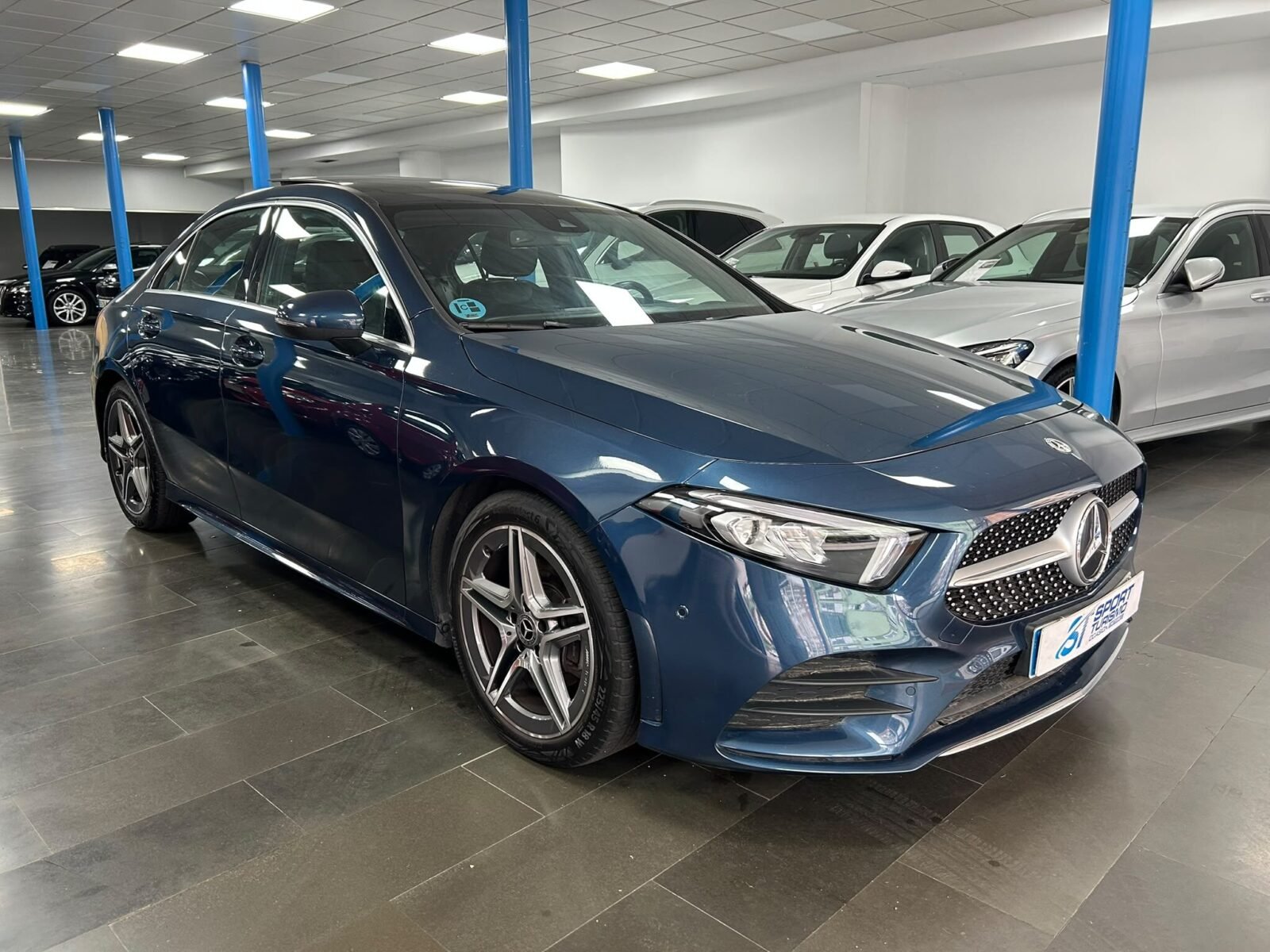 MERCEDES-BENZ CLASE A 200 AMG LINE 