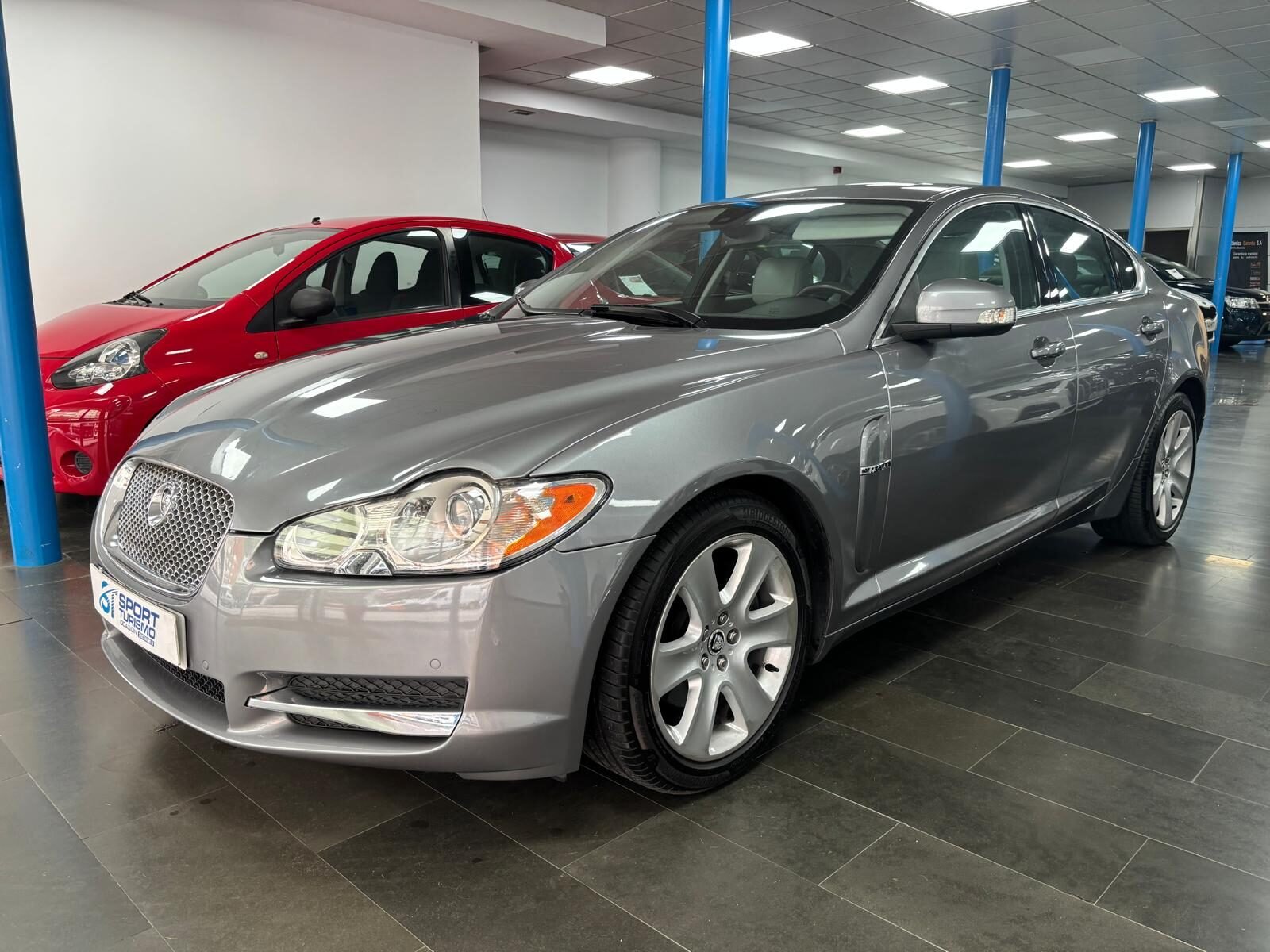 JAGUAR XF PREMIUM LUXURY