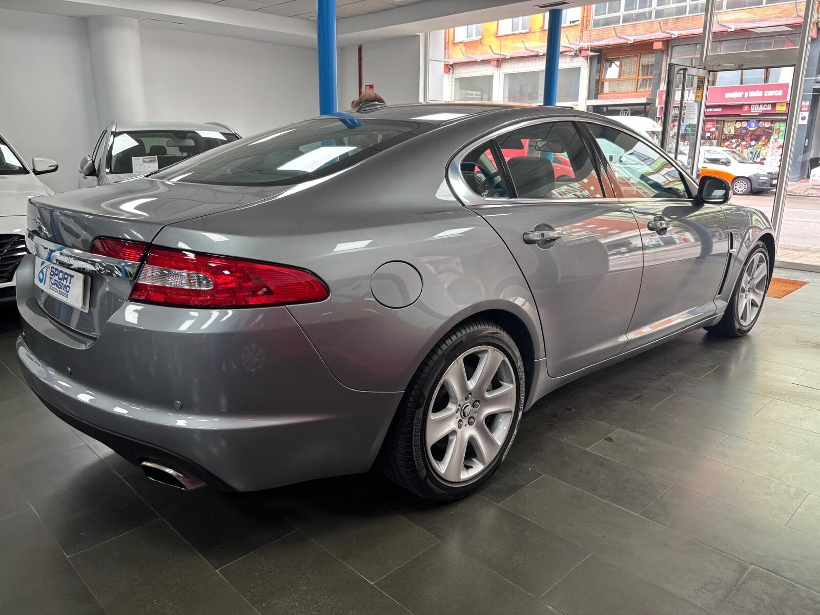 JAGUAR XF PREMIUM LUXURY