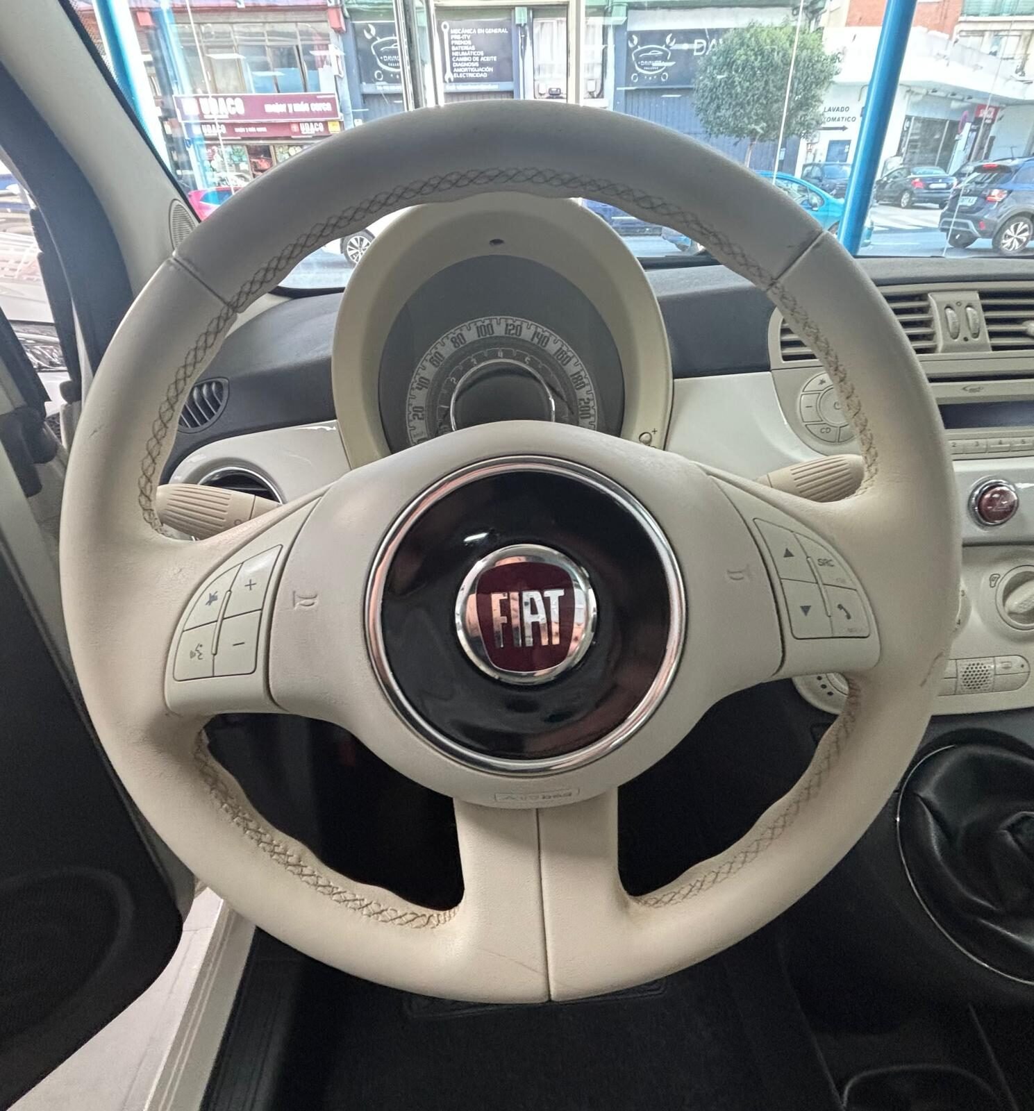 FIAT 500 1.2 LOUNGE